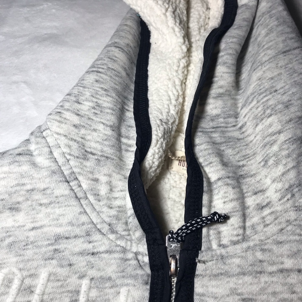 Sweater - Picture 3 of 4